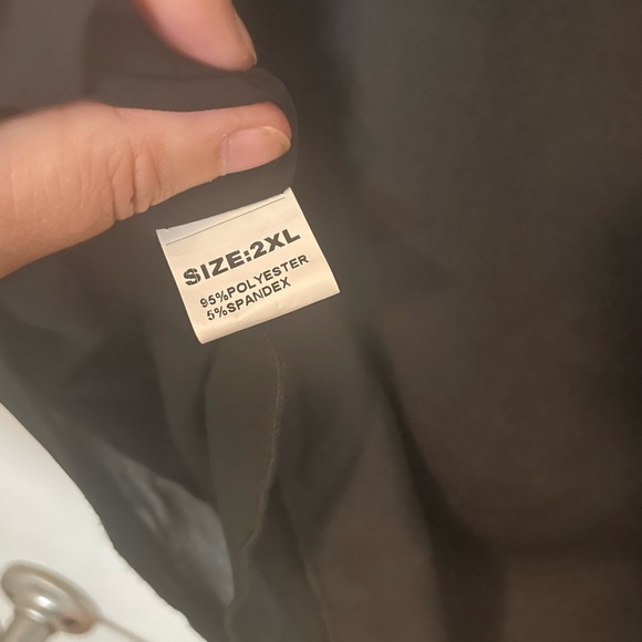 Black Blouse - Picture 5 of 9